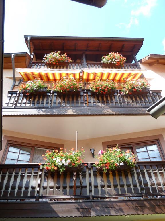 Gasthaus Zum Hirschen Staufen im Breisgau Exterior photo